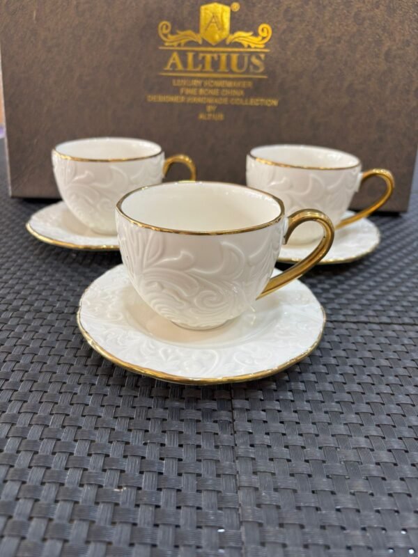 ALTIUS WHITE GOLD CUP SAUCER